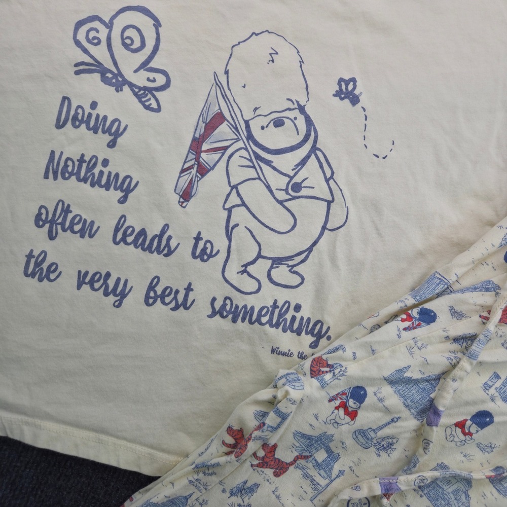 Disney Winnie‎ Pooh Pajama Set Womens XS Yellow Cotton London Print Sleepwear
